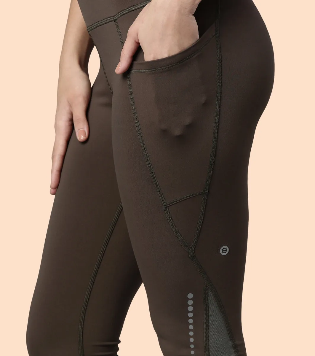 Active Capri Legging| Dry Fit Active Capri Legging With Reflective Graphic