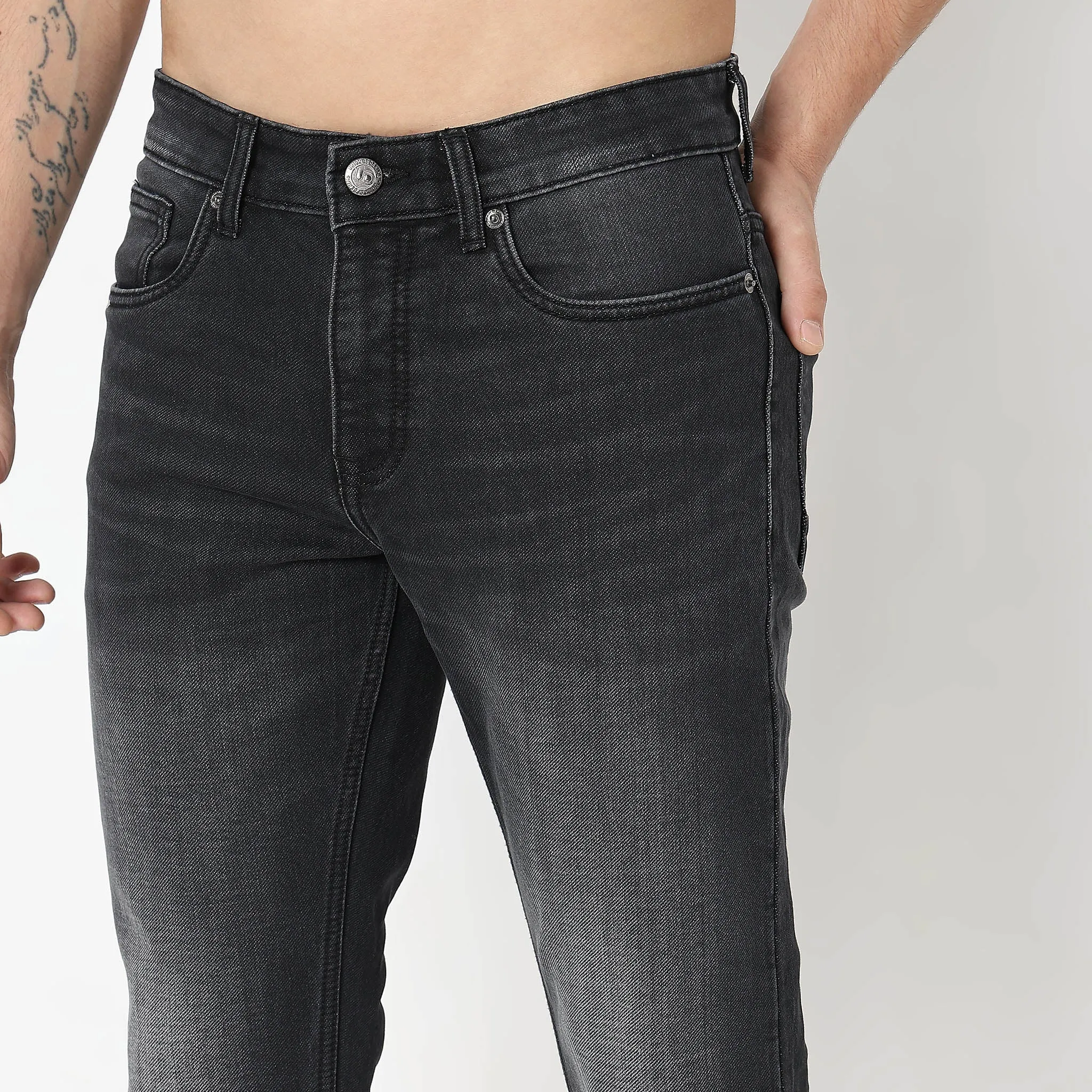 Comfort Fit Jeans