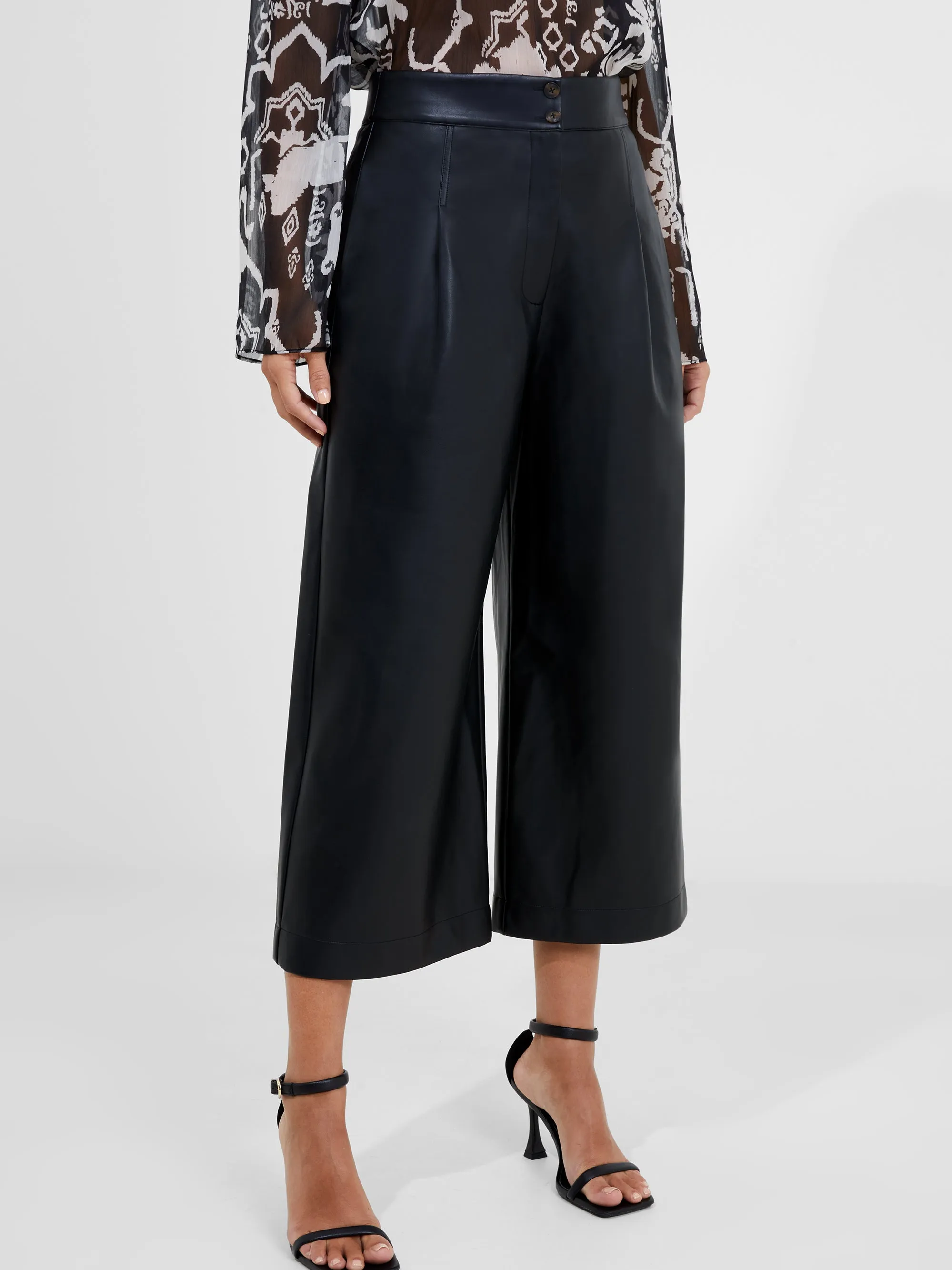 Crolenda PU Cropped Trousers