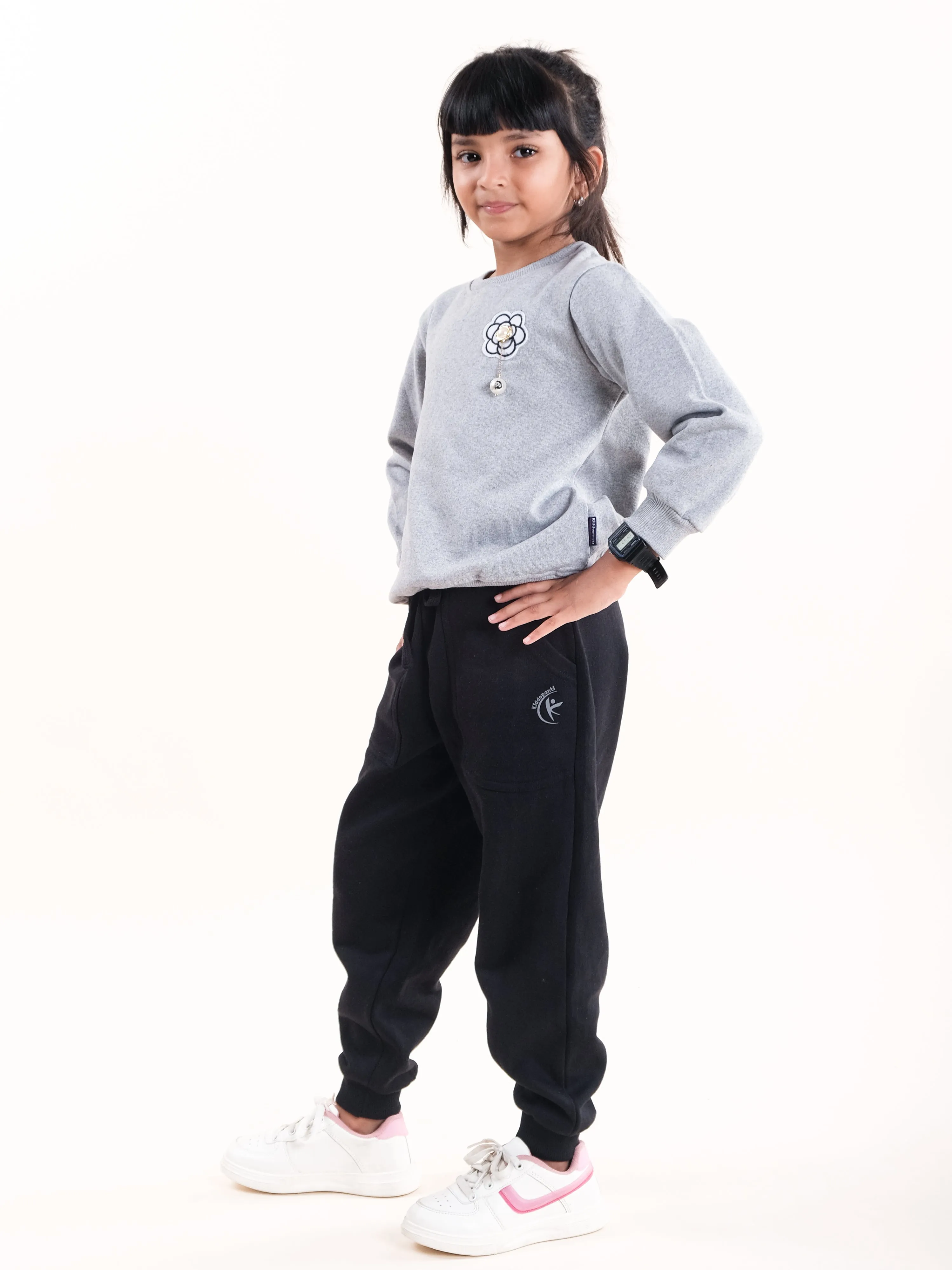 Girls Fleece Full Sleeve Round Neck Sweatshirt With Applique & Solid Track Pant Set