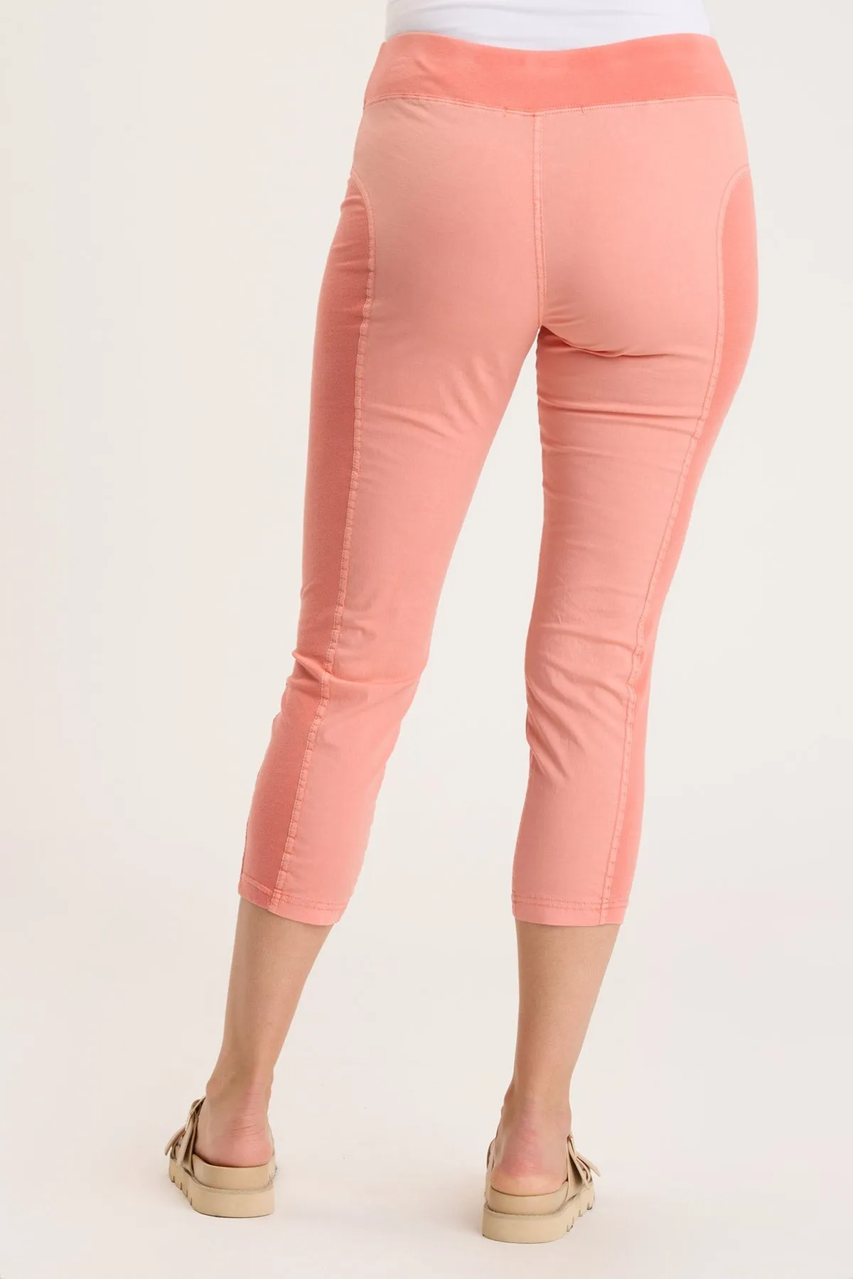 Jetter Crop Legging