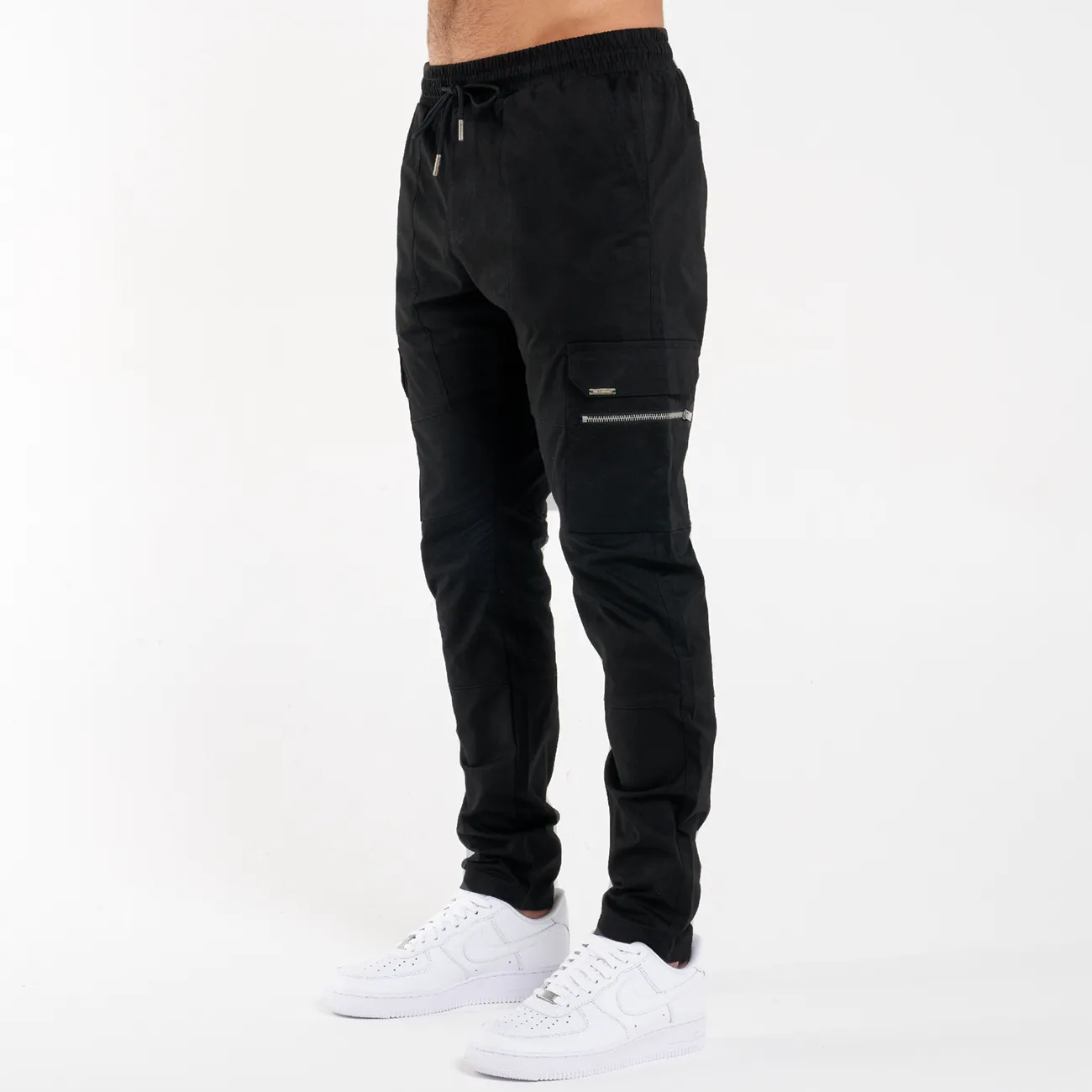 Stylish Black Modric Cargo Pants for Men – Versatile and Comfortable Design