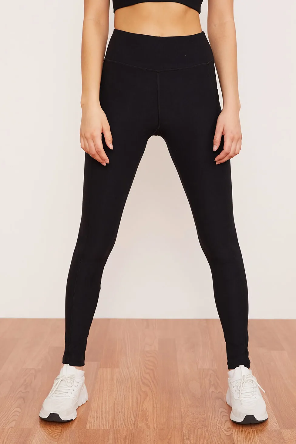 Onyx Pocket Legging