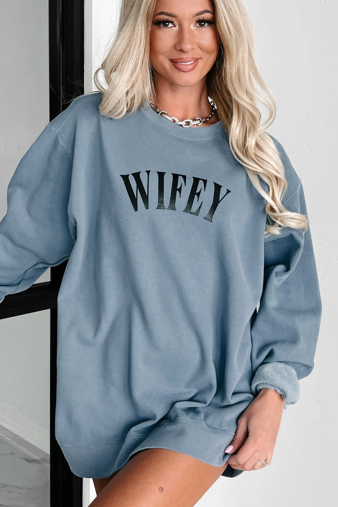 "Wifey" Graphic Crewneck (Blue Jean) - Print On Demand