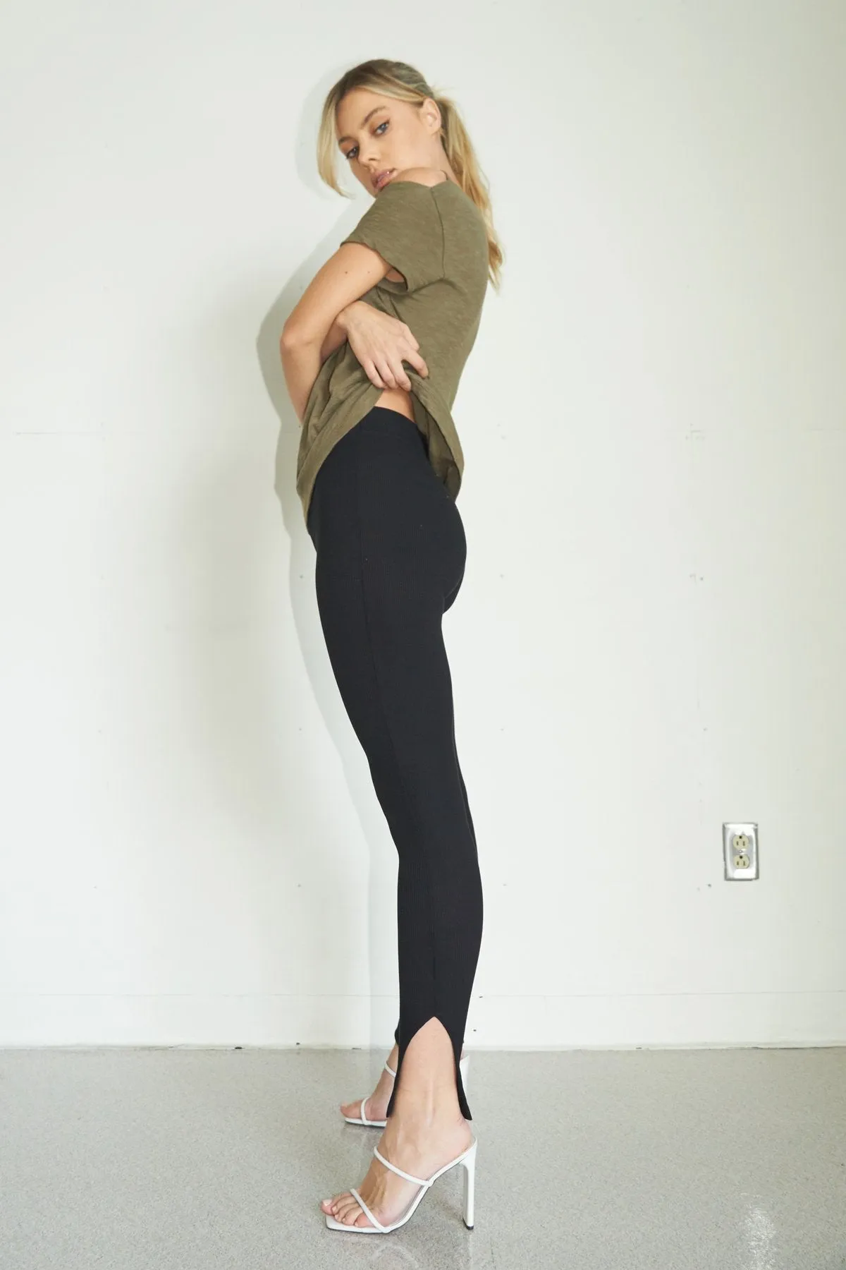 Slit Legging