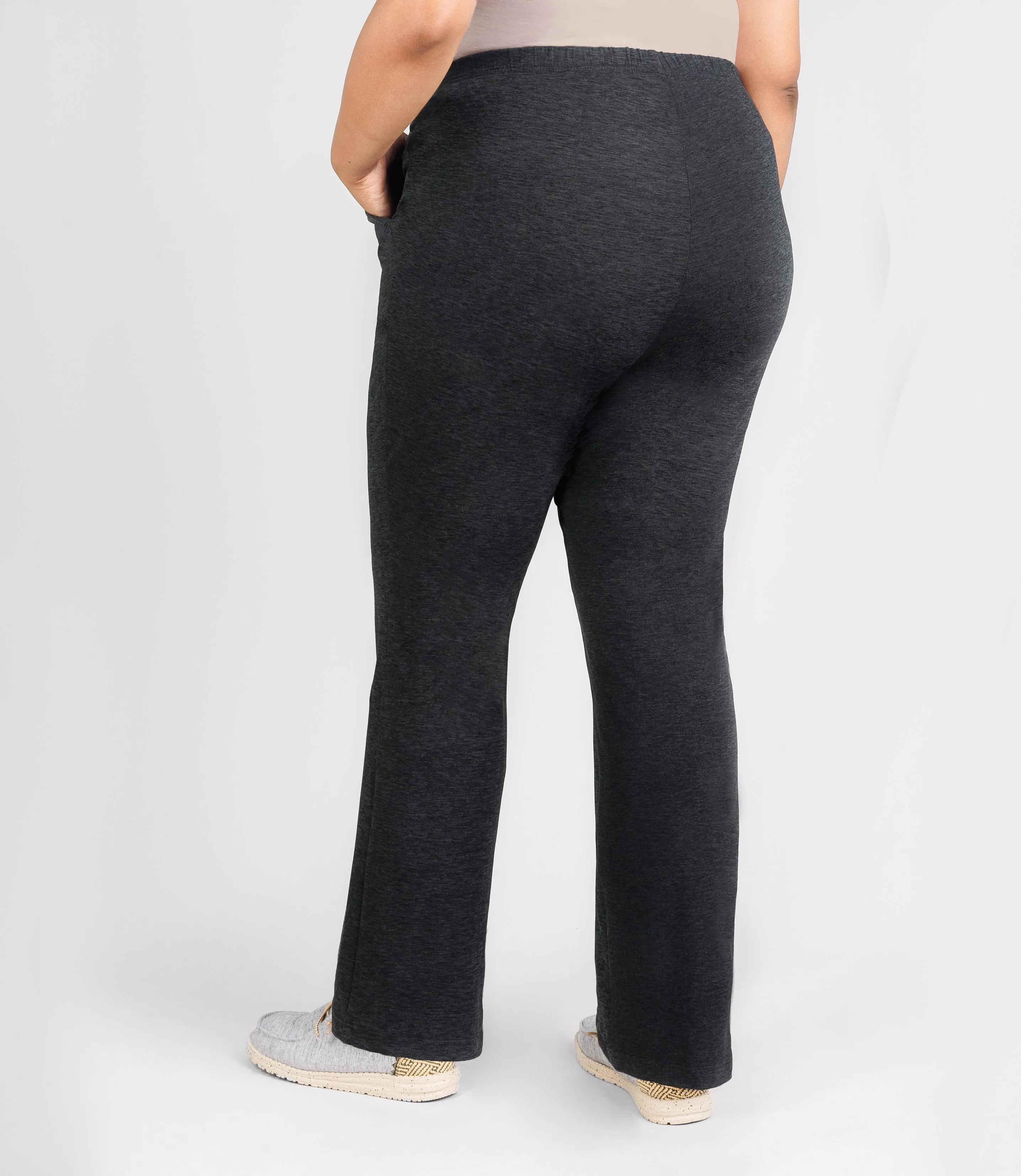 SoftSupreme Pocketed Lounge Pant